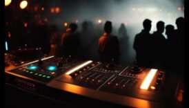 Beyond Beats מידע לטרנדים האחרונים בתחום אודיו אלקטרוניקה 2 מעבר לקצבים: גילוי הטרנדים האחרונים בתחום אודיו אלקטרוניקה